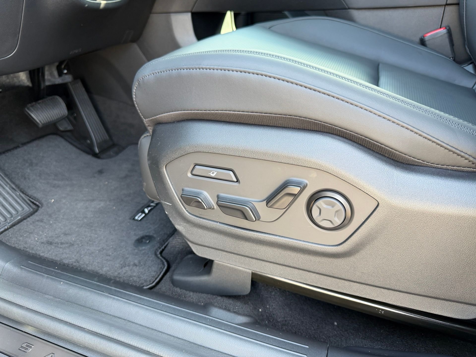 Used 2026 Gray Hyundai Calligraphy image 31