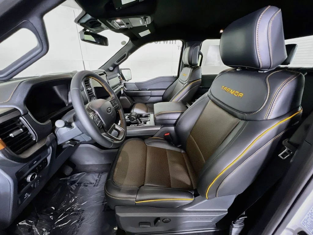 New 2026 White Ford Tremor image 25