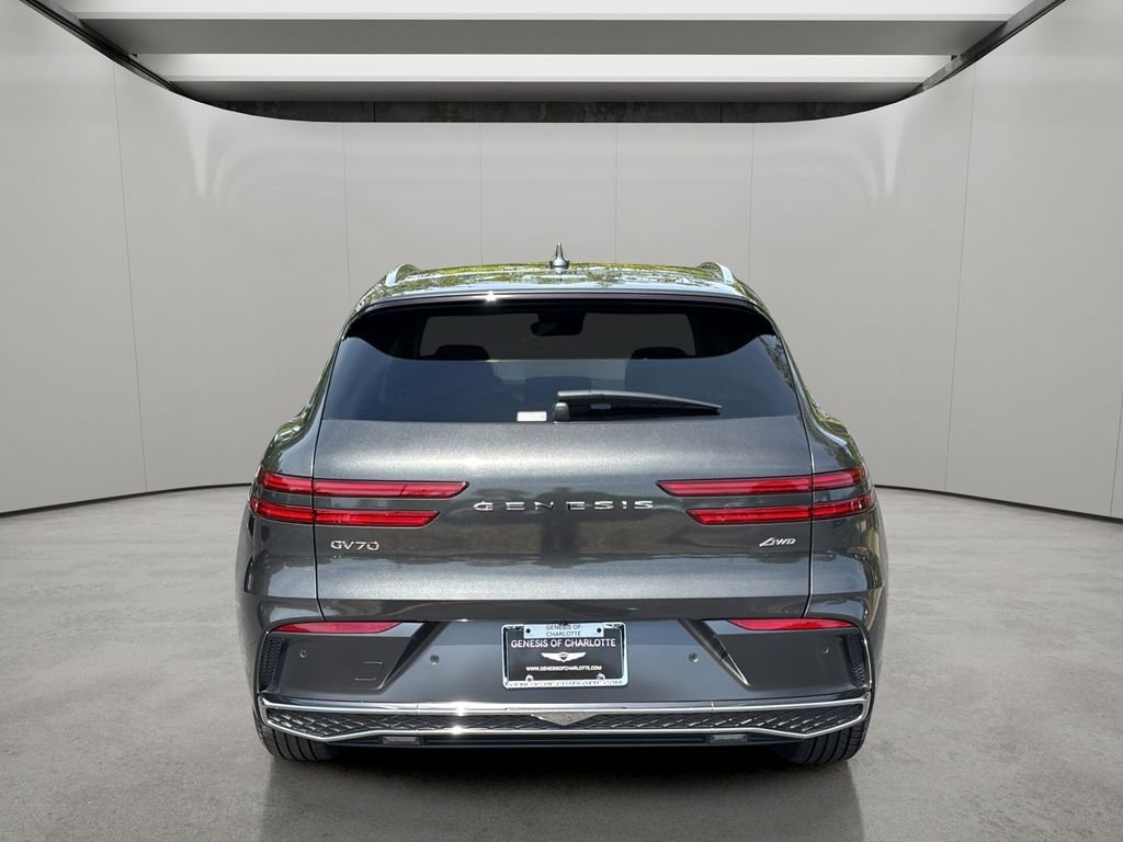 2026 GENESIS GV70 Standard - Photo 4