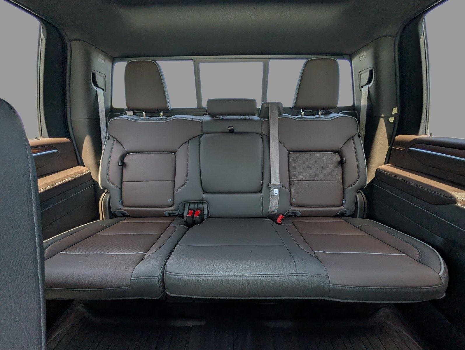2026 GMC Sierra 2500HD Denali - Photo 14