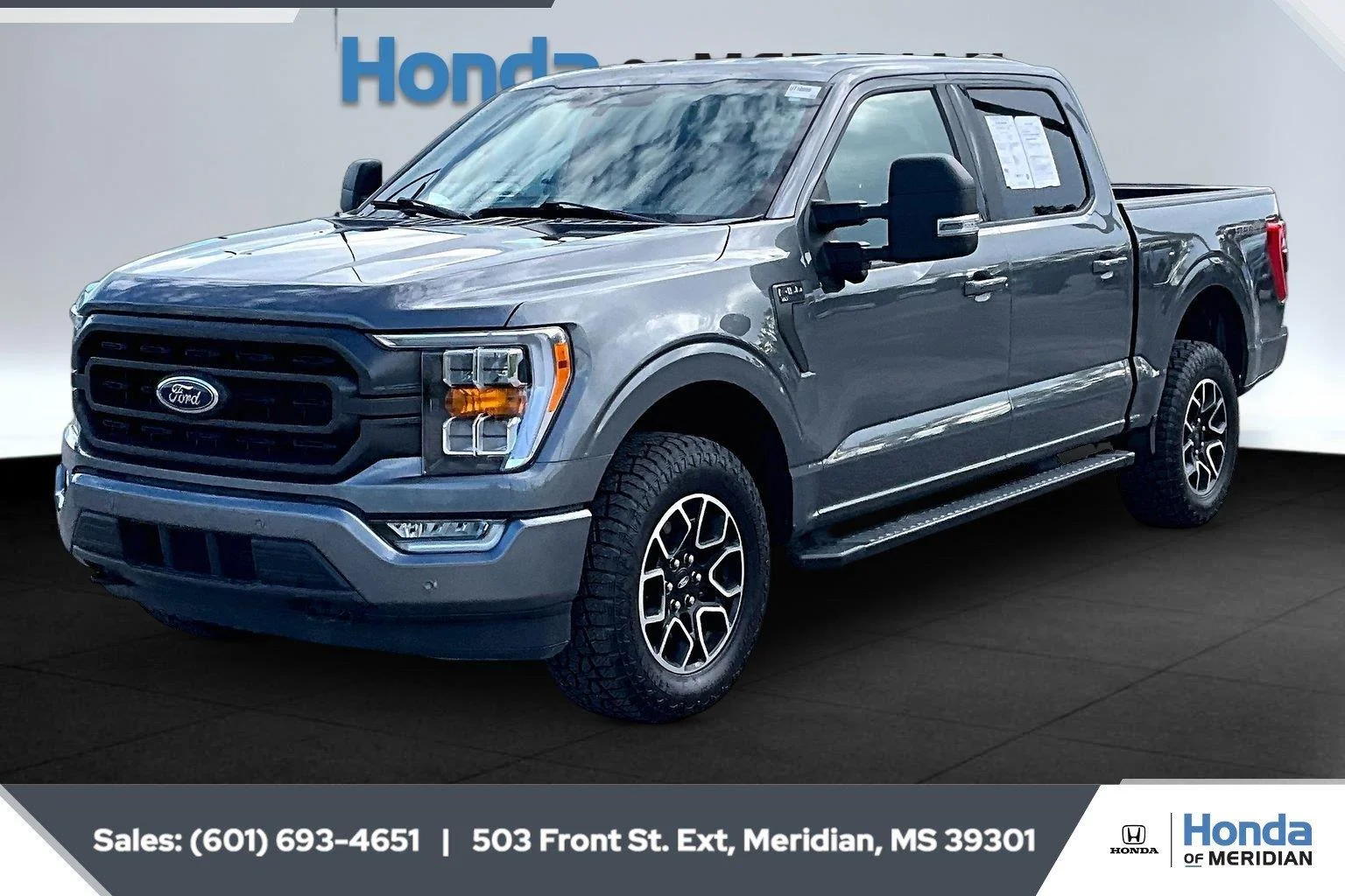 Used 2023 Carbonized Gray Ford XLT image 10