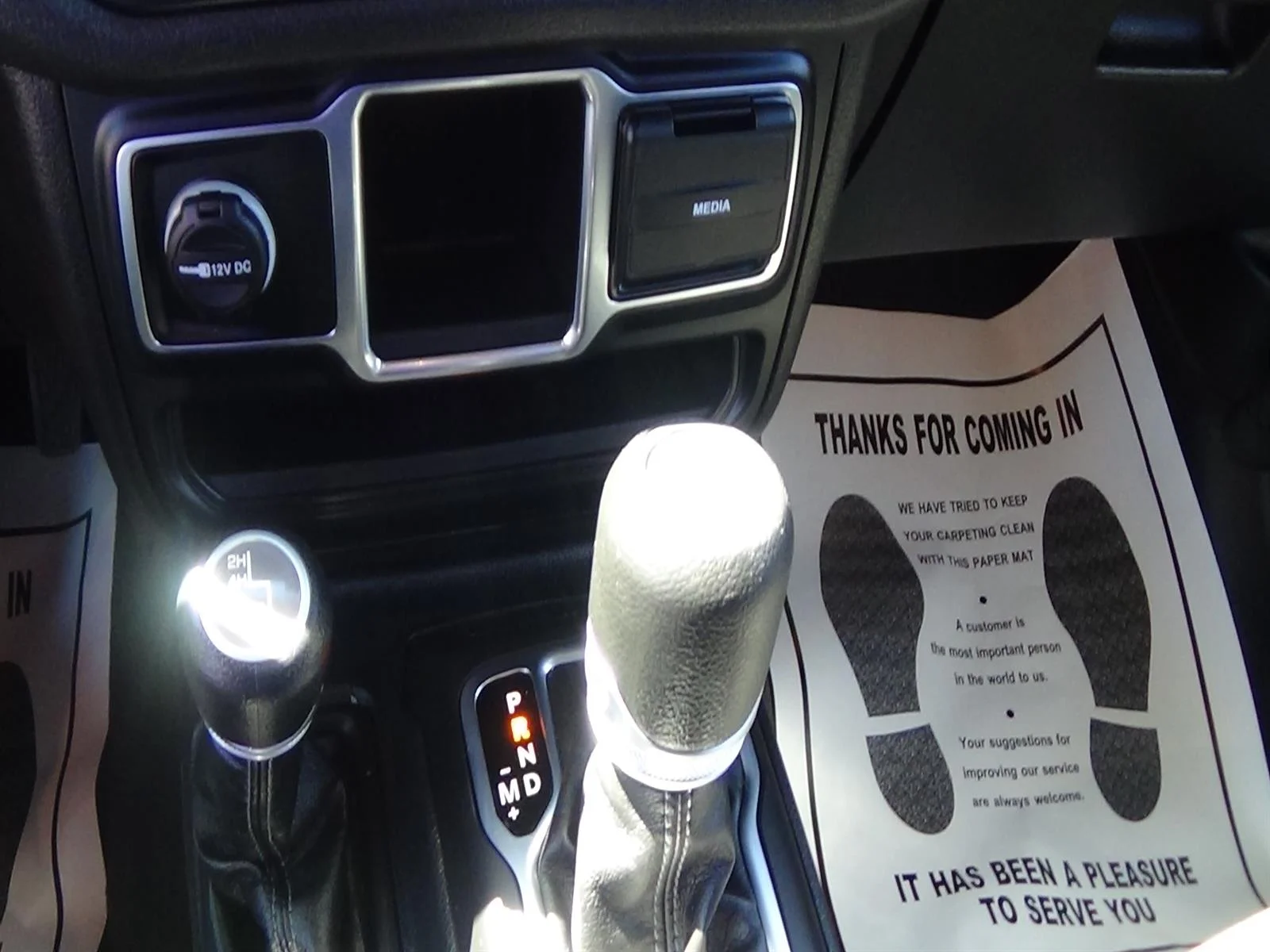 Used 2024 Bright White Clear Coat (pw7) Jeep Sport image 21