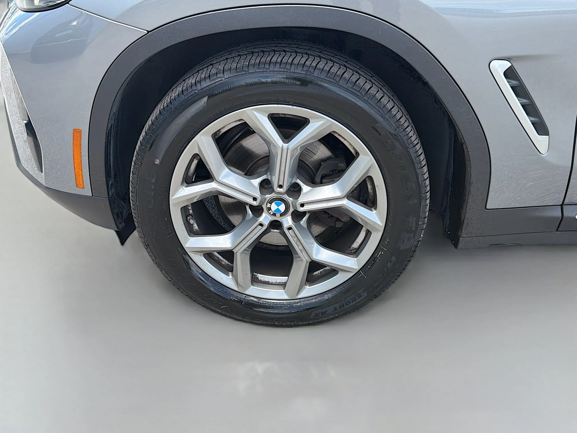 Used 2023 Skyscraper Gray Metallic BMW sDrive30i image 41