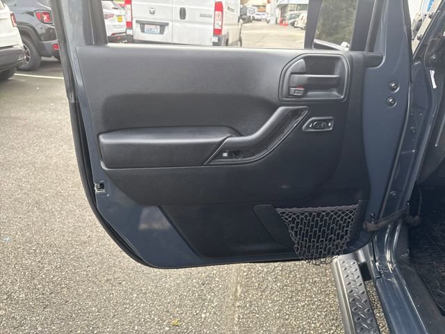 Used 2018 Rhino Clearcoat Jeep Sport S image 16