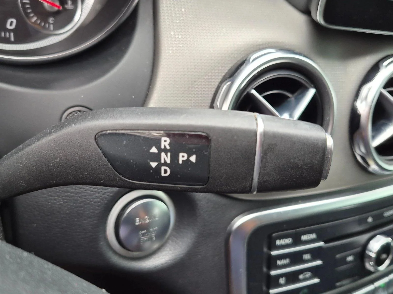 Used 2018 Night Black Mercedes-Benz GLA 250 image 13