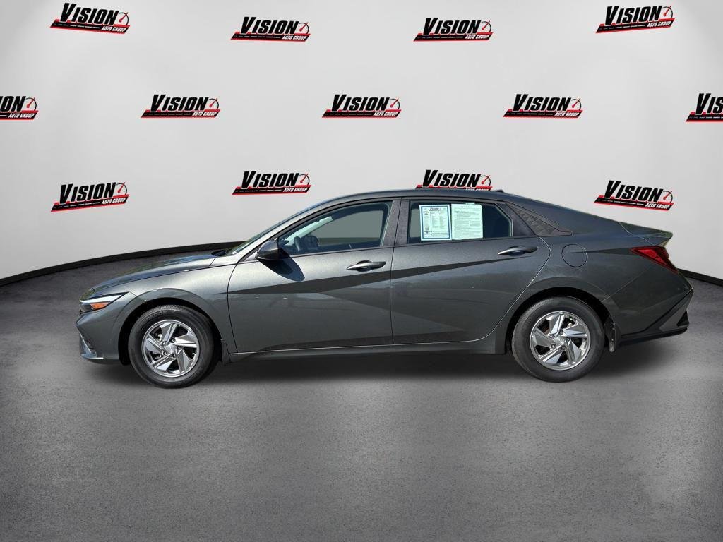 New 2026 Gray Hyundai SE image 8