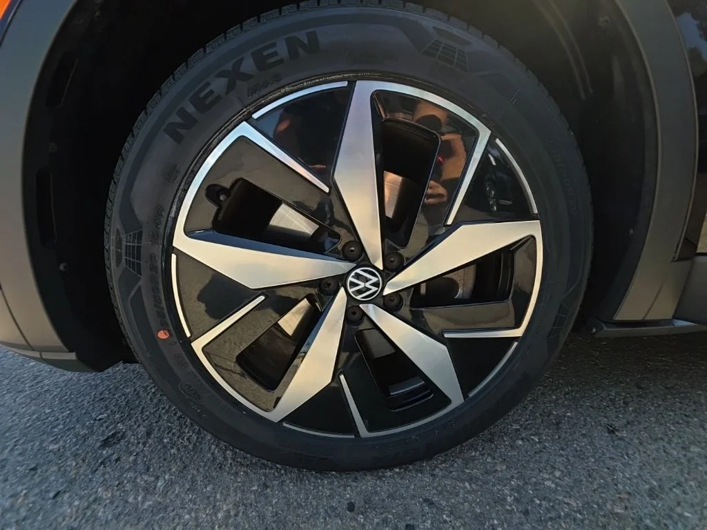 Certified Used 2023 Black Volkswagen Pro S image 26