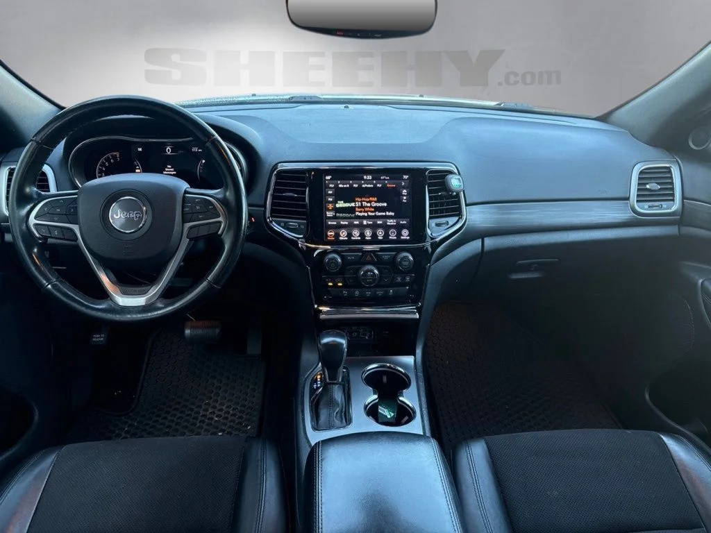 Used 2020 White Jeep Altitude image 3
