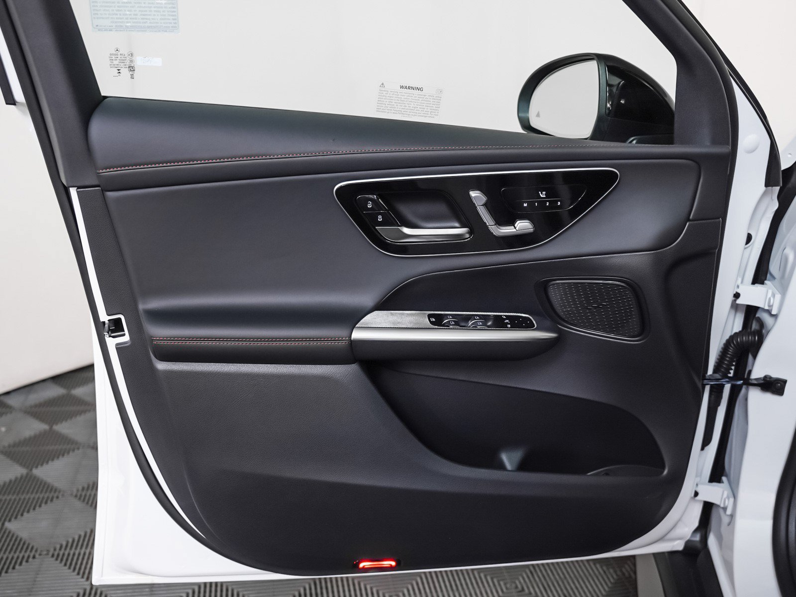 New 2026 MANUFAKTUR Moonlight White Metallic Mercedes-Benz AMG® GLC 43 4MATIC® SUV image 22