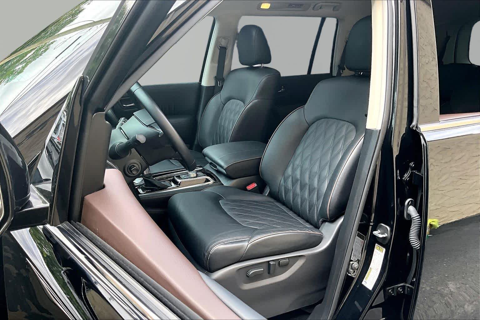 Used 2024 Super Black Nissan Platinum image 8