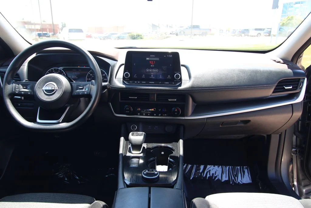 Used 2023 Gray Nissan SV image 37