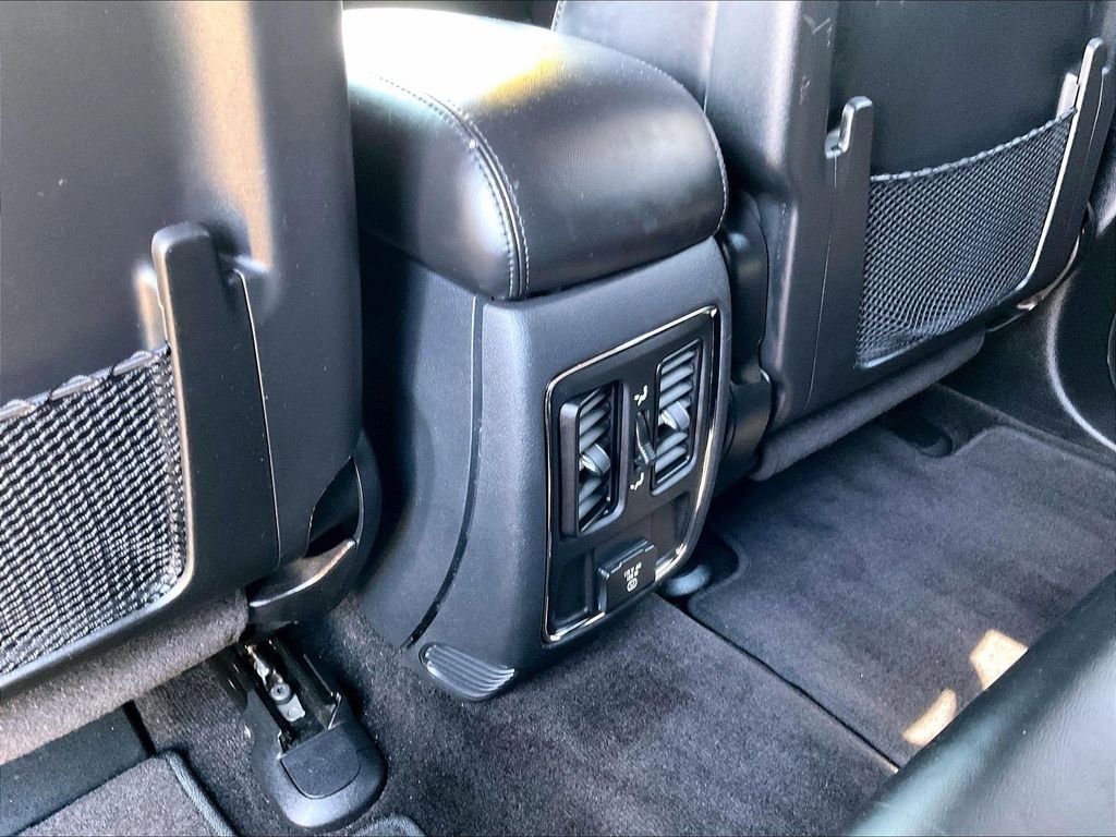 Used 2018 White Jeep Altitude image 26