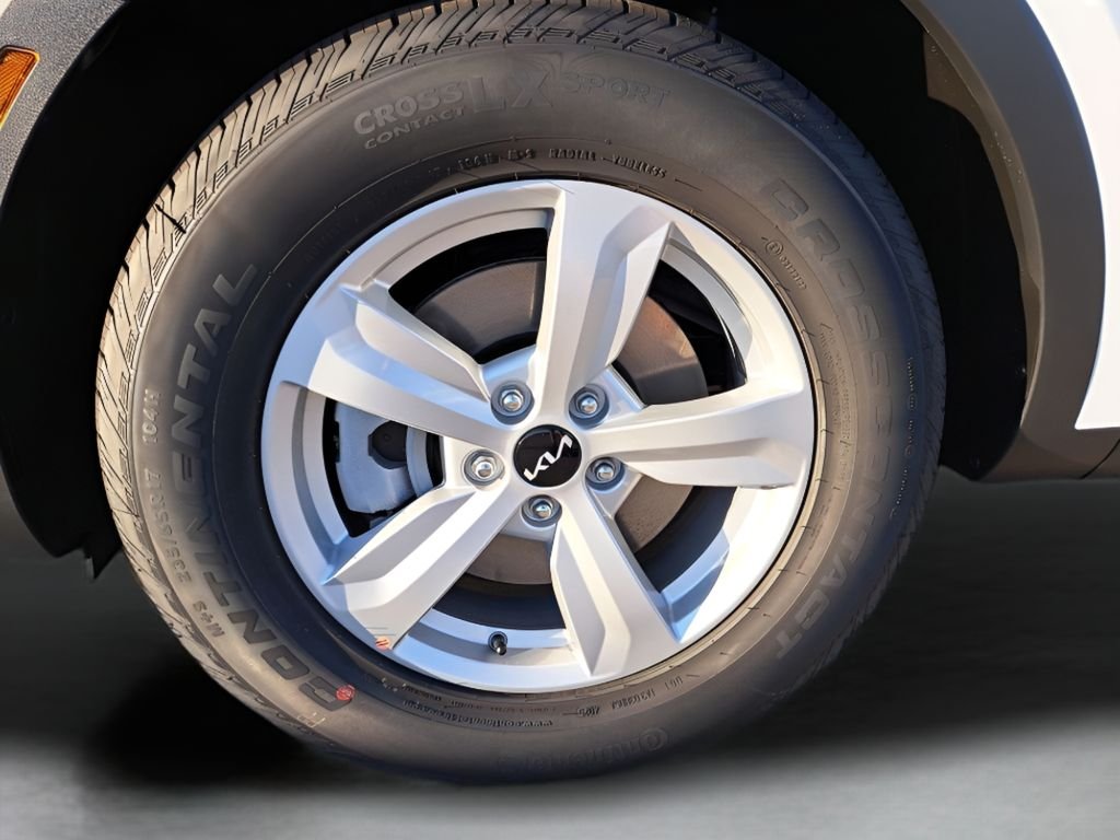 2026 Kia Sorento LX - Photo 11