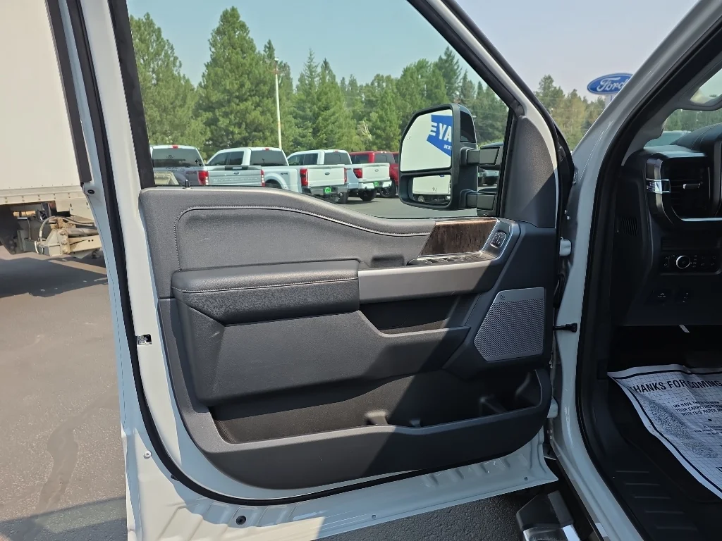 New 2026 Avalanche Ford F-250® Lariat® image 13