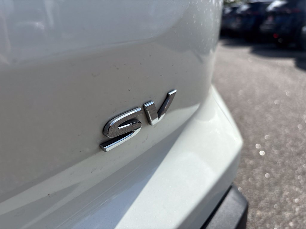 Used 2022 White Nissan SV image 20