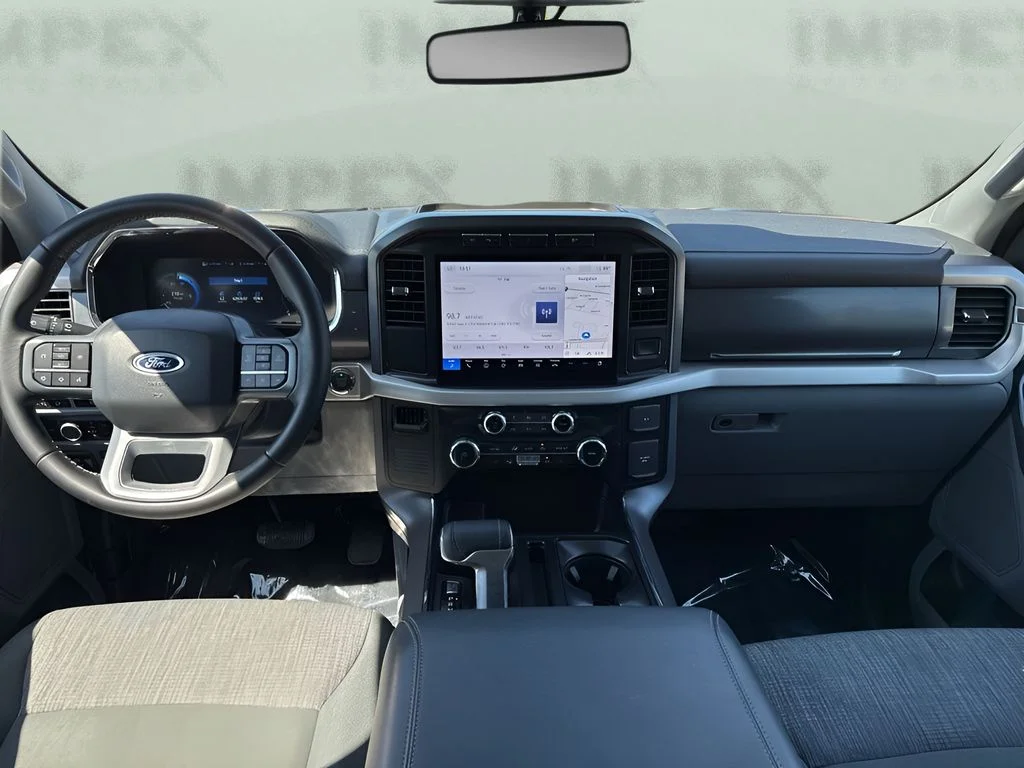 Used 2023 Blue Ford XLT image 12