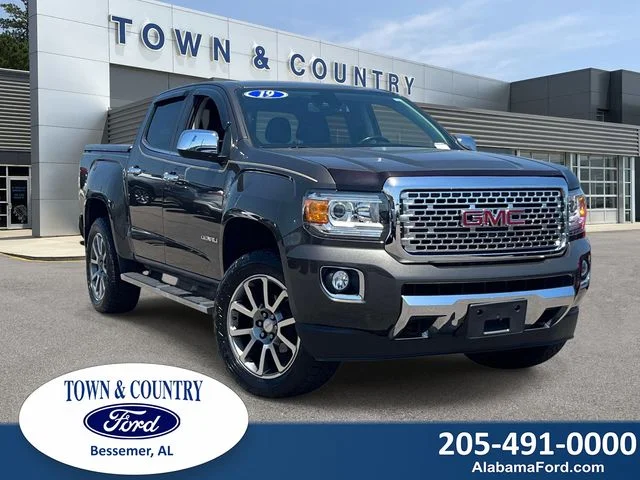 2019 GMC Canyon 4WD Denali Crew Cab Short Box's photo