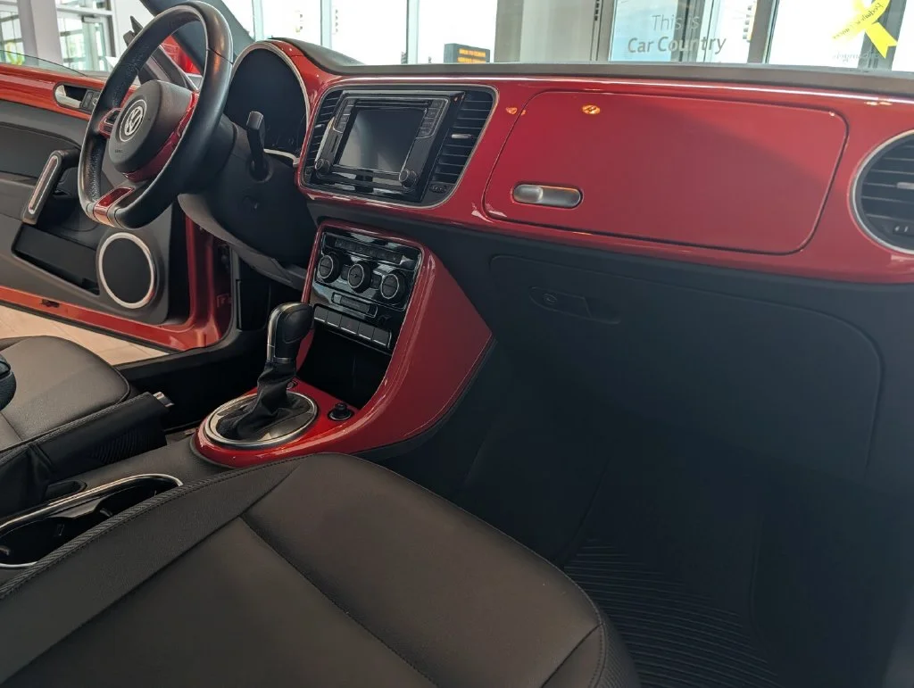 Used 2019 Orange Volkswagen 2.0T SE image 40