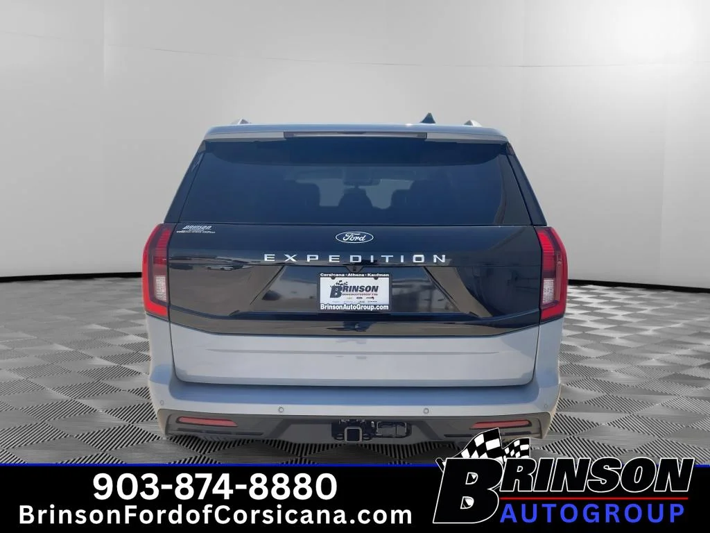 New 2027 Glacier Gray Metallic Tri-Coat Ford Active image 4