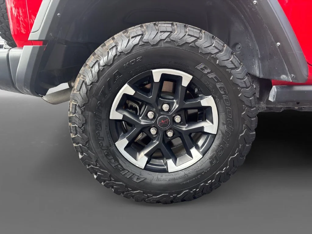 Used 2025 Red Jeep Rubicon image 11
