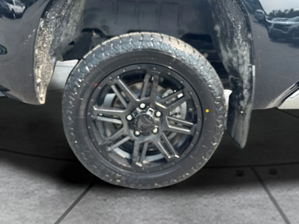 Used 2019 Black Toyota SR5 image 22