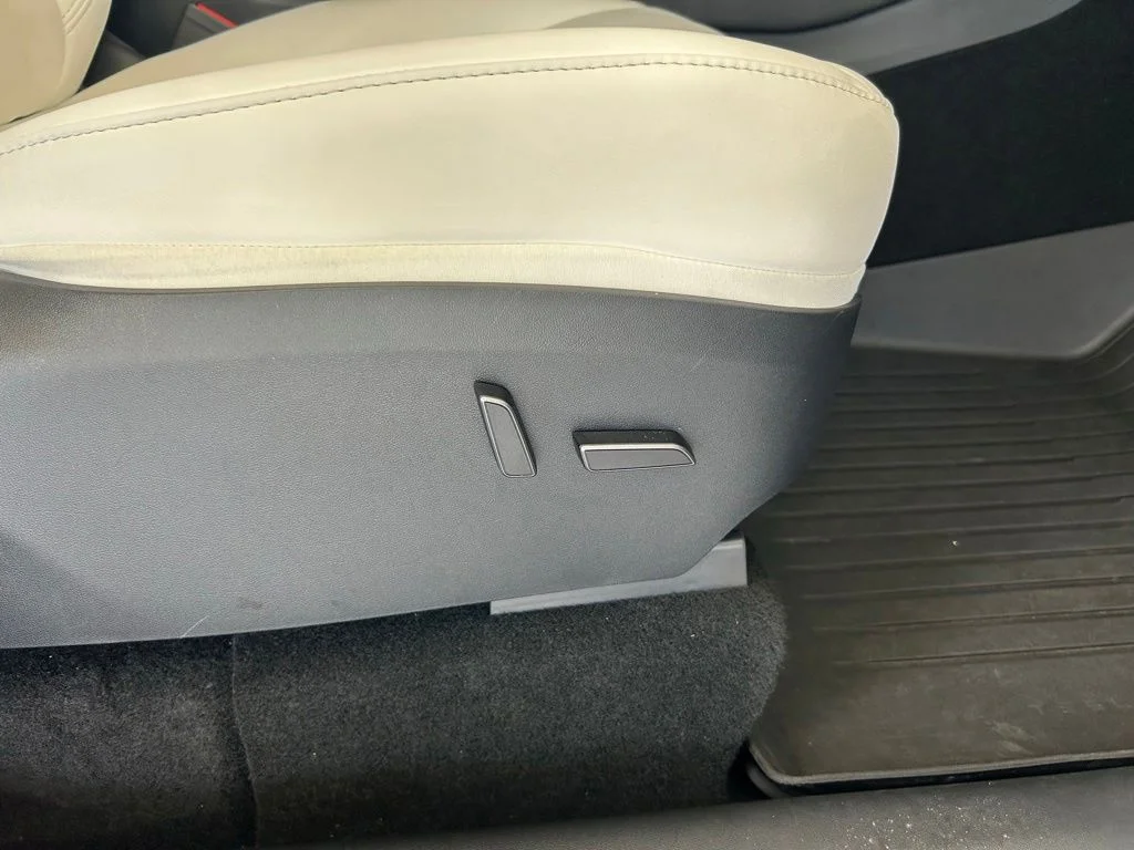 Used 2024 Black Tesla Long Range image 23