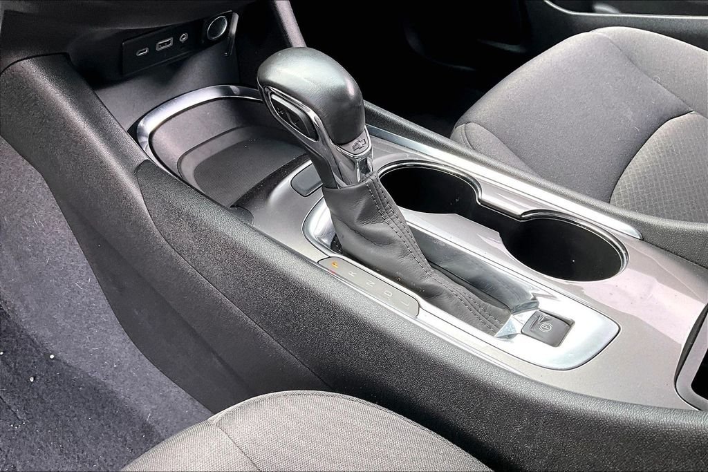 Used 2022 Black Chevrolet LT image 12