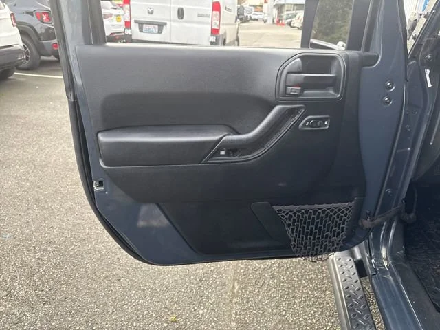 Used 2018 Rhino Clearcoat Jeep Sport S image 16