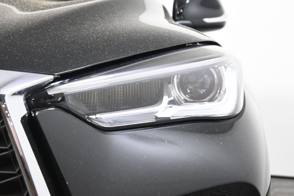 Certified Used 2023 Black INFINITI LUXE image 11