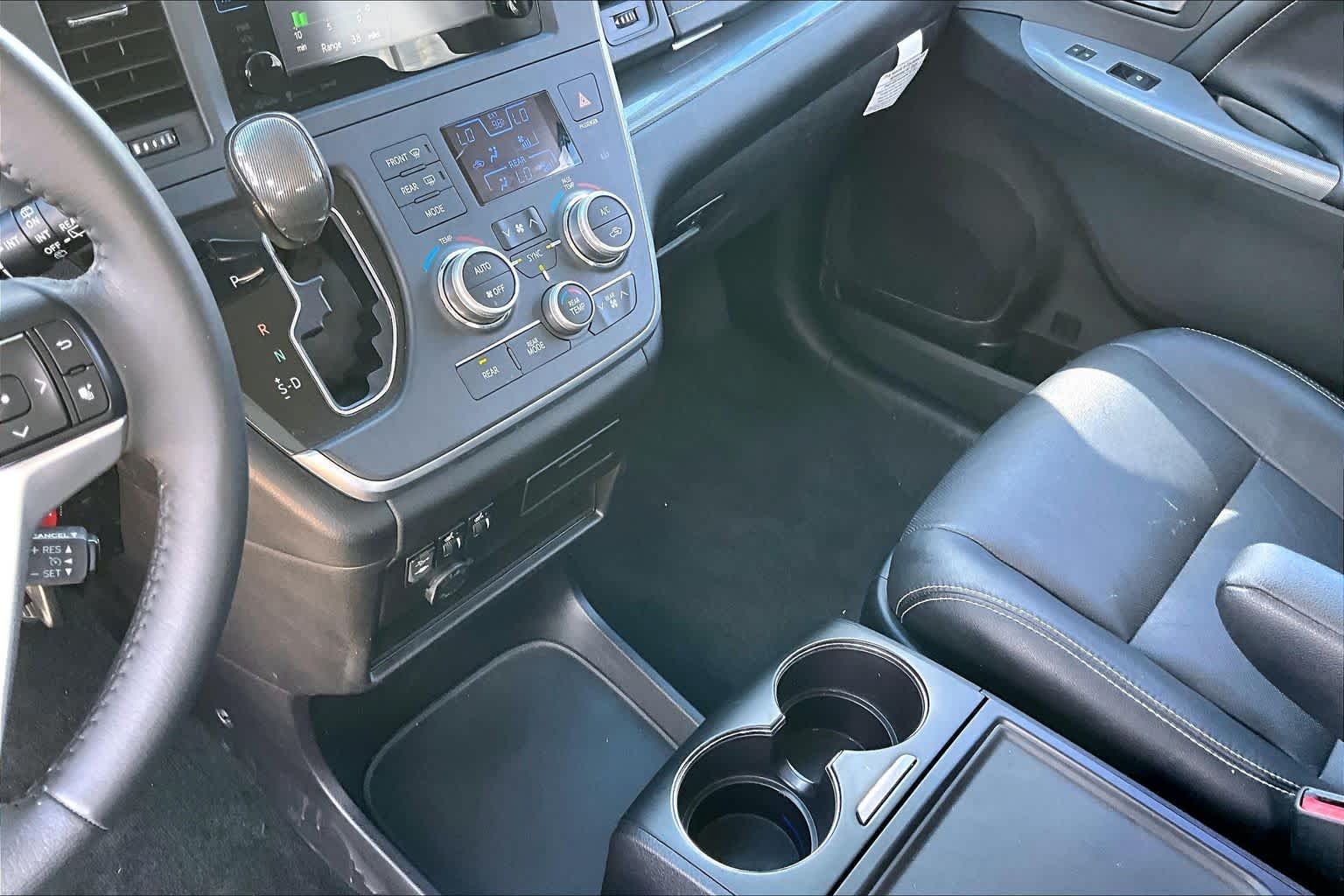 Used 2017 Midnight Black Metallic Toyota SE image 16