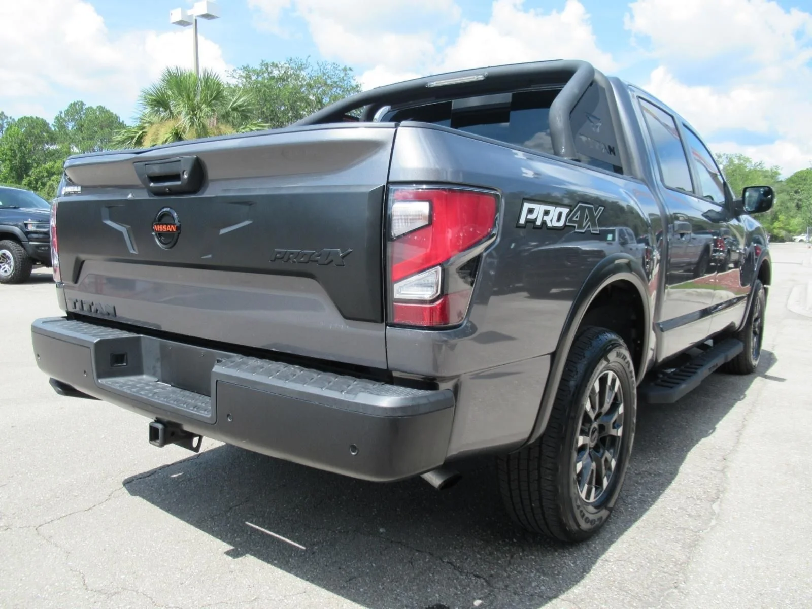 Used 2022 Gray Nissan PRO-4X image 7