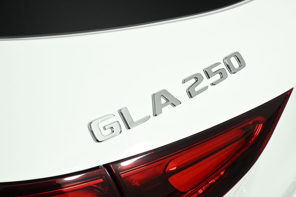 Certified Used 2026 White Mercedes-Benz GLA 250 image 28