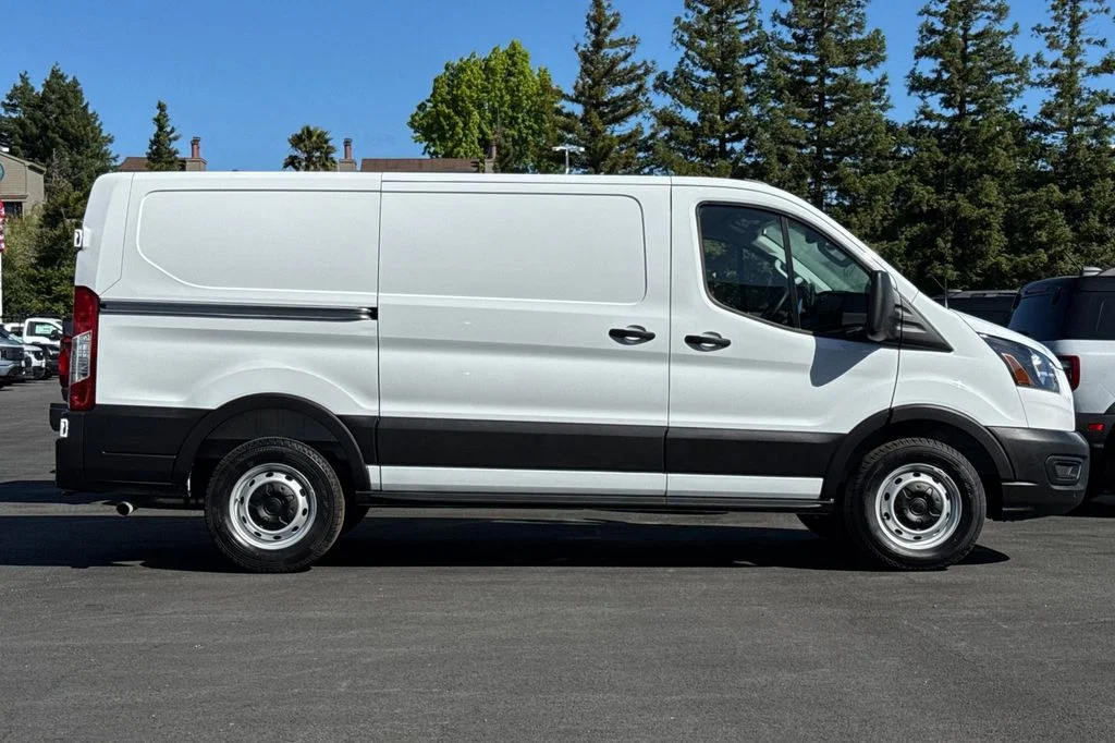 New 2026 Oxford White Ford Cargo Van image 3