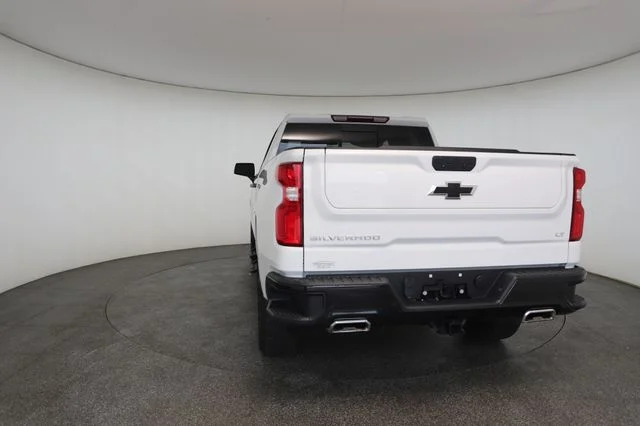 Used 2021 White Chevrolet LT Trail Boss image 18