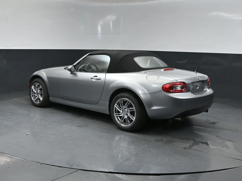 Used 2013 Gray Mazda Sport image 4