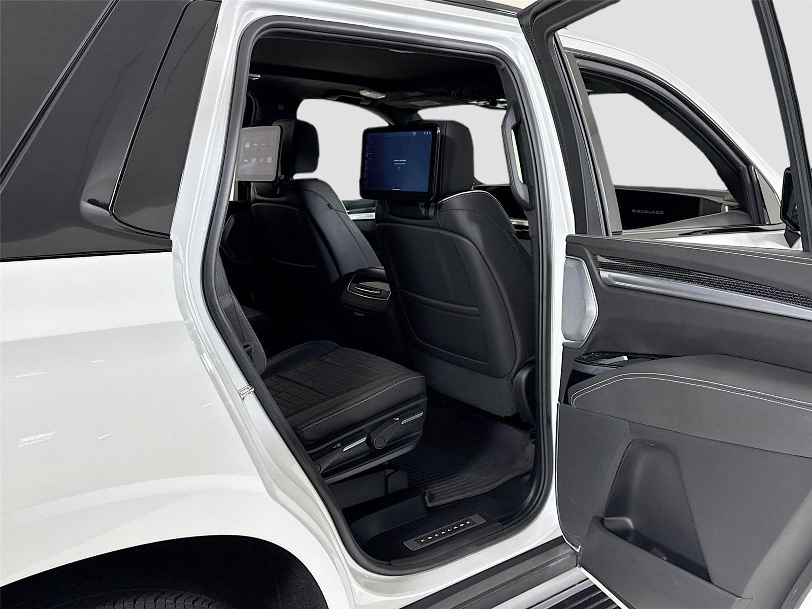 Used 2025 Crystal White Tricoat Cadillac AWD V-Series | Rear TVs | Super Cruise image 32