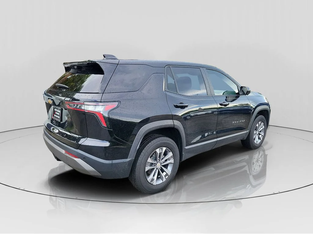 Used 2025 Black Chevrolet LT image 7
