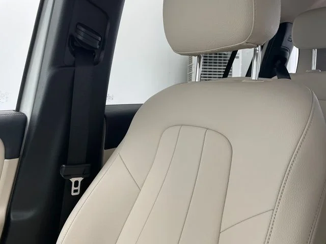 Certified Used 2022 Polar White Mercedes-Benz GLB 250 image 34