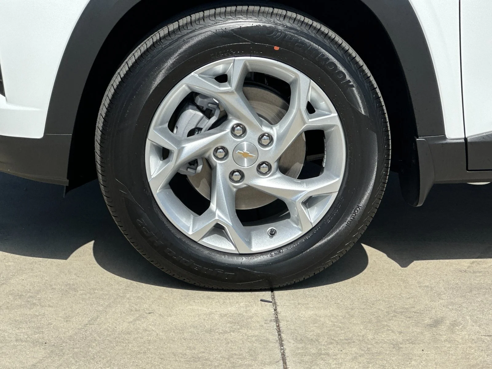2026 Chevrolet Trax LS - Photo 25