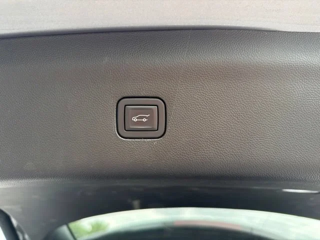Used 2023 Moonstone Gray Metallic Buick Essence image 16