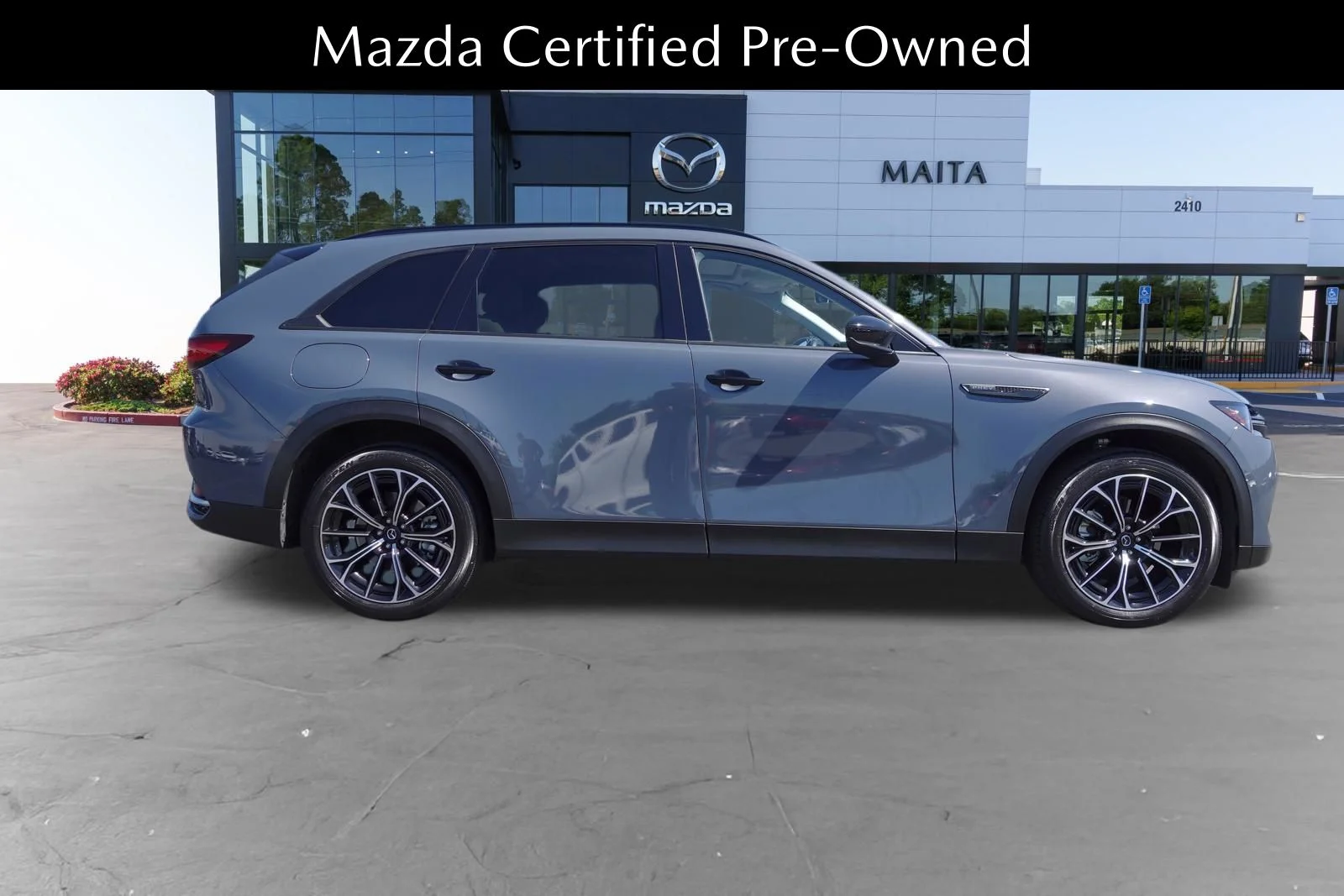 Certified Used 2025 Polymetal Gray Metallic Mazda Premium image 2
