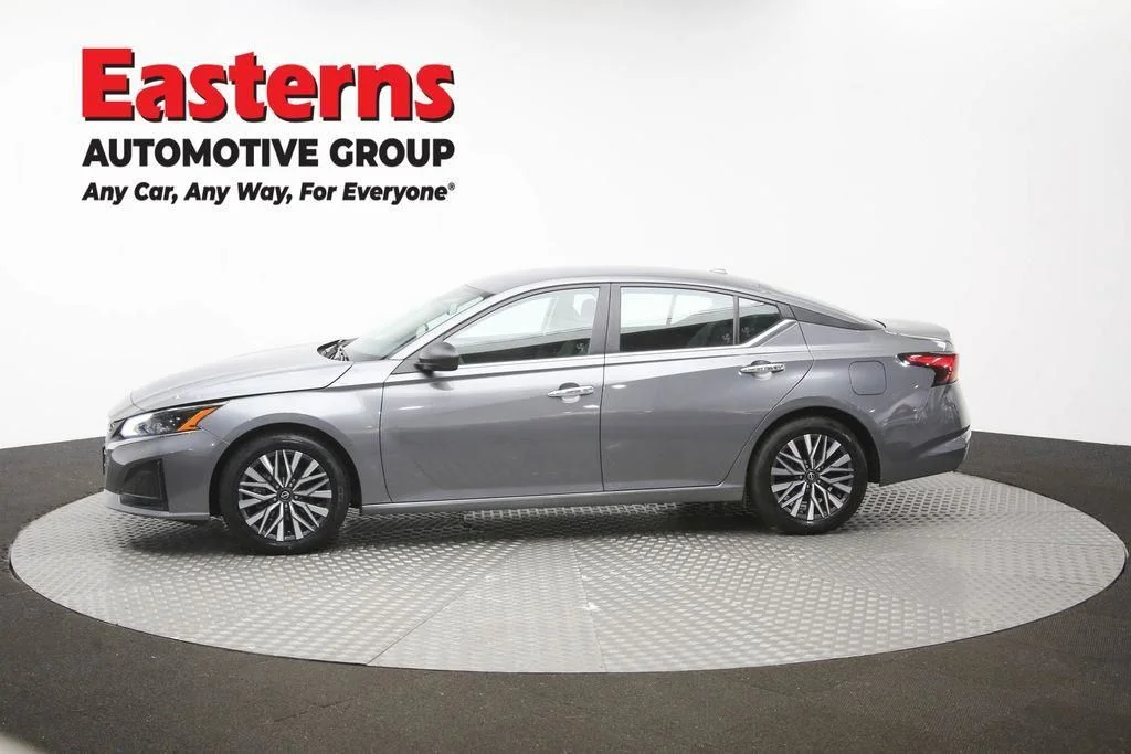 Used 2025 Gray Nissan 2.5 SV image 62
