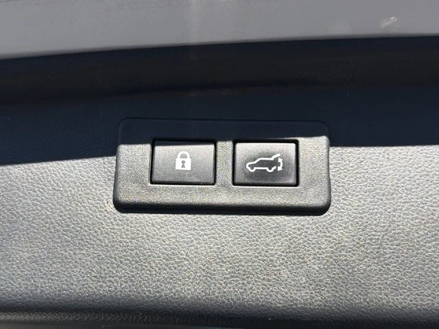 Used 2020 White Subaru Limited image 41