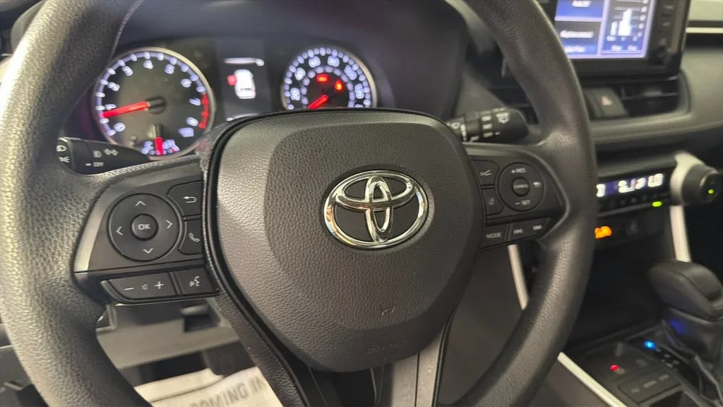 Used 2019 Blue Toyota XLE image 23