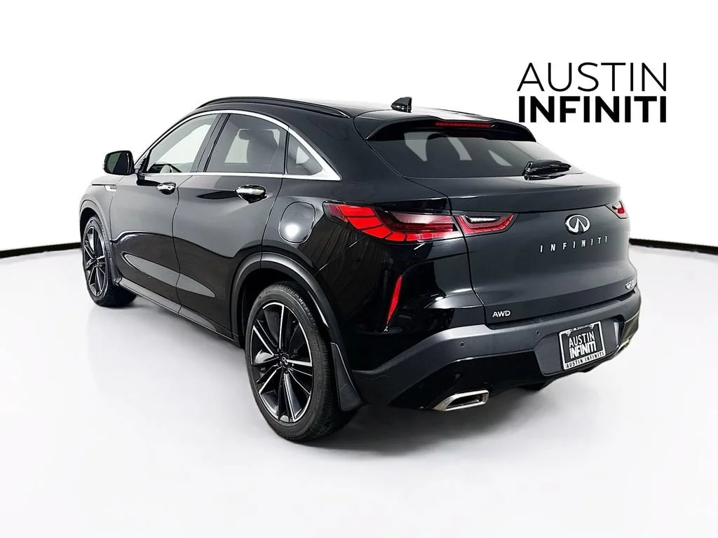 Certified Used 2022 Black INFINITI LUXE image 5
