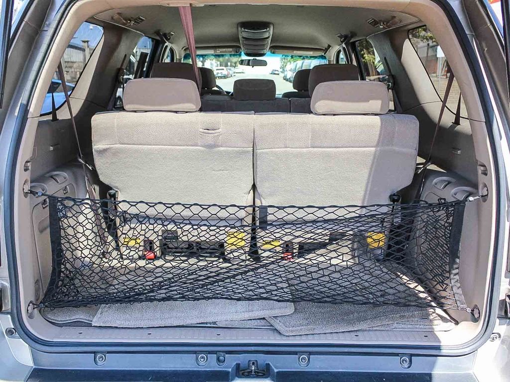 Used 2004 Gold Toyota SR5 image 27