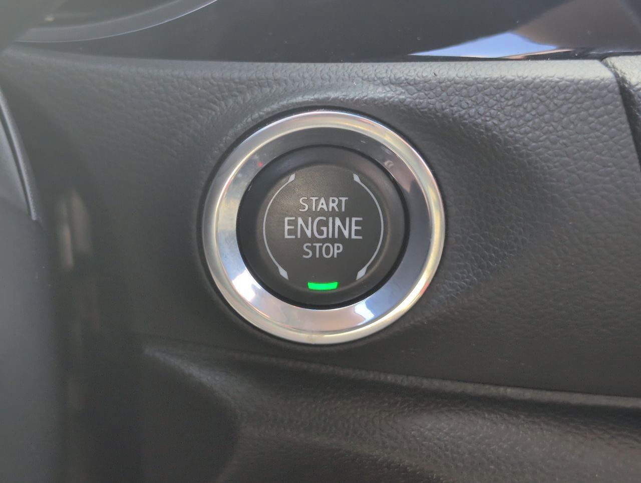 Used 2023 Summit White Buick Select image 16