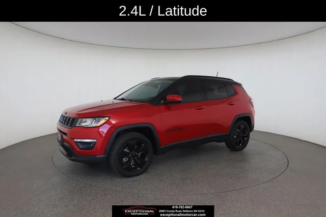 Used 2019 Red Jeep Latitude image 4