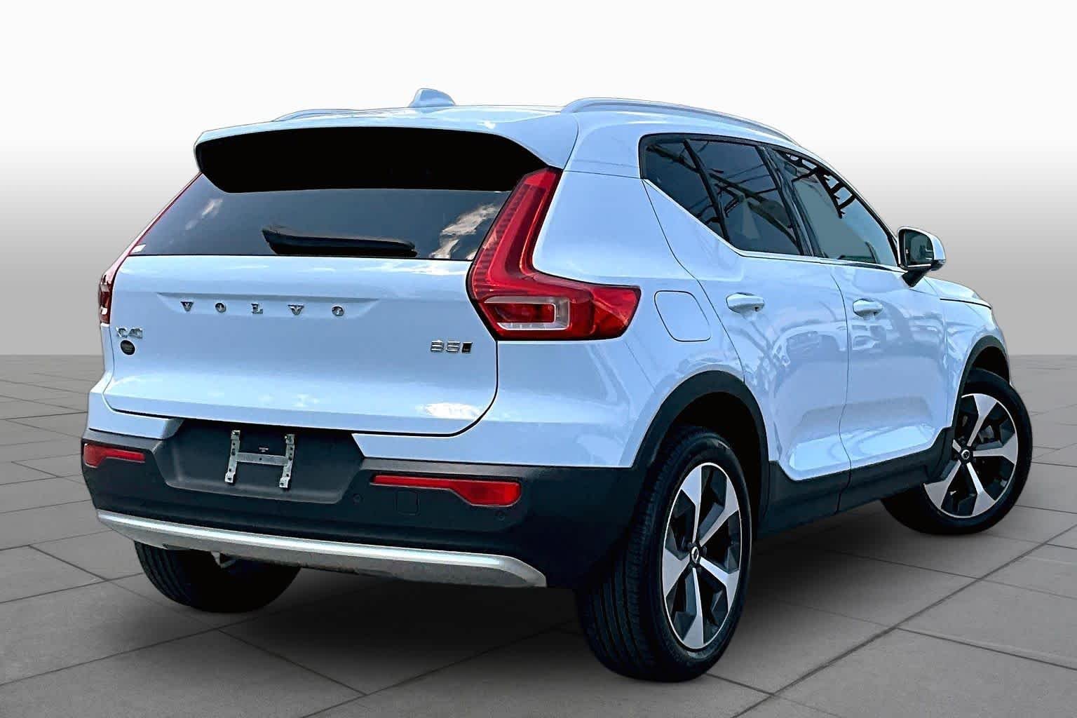 Used 2024 Cloud Blue Volvo Plus Bright Theme image 13