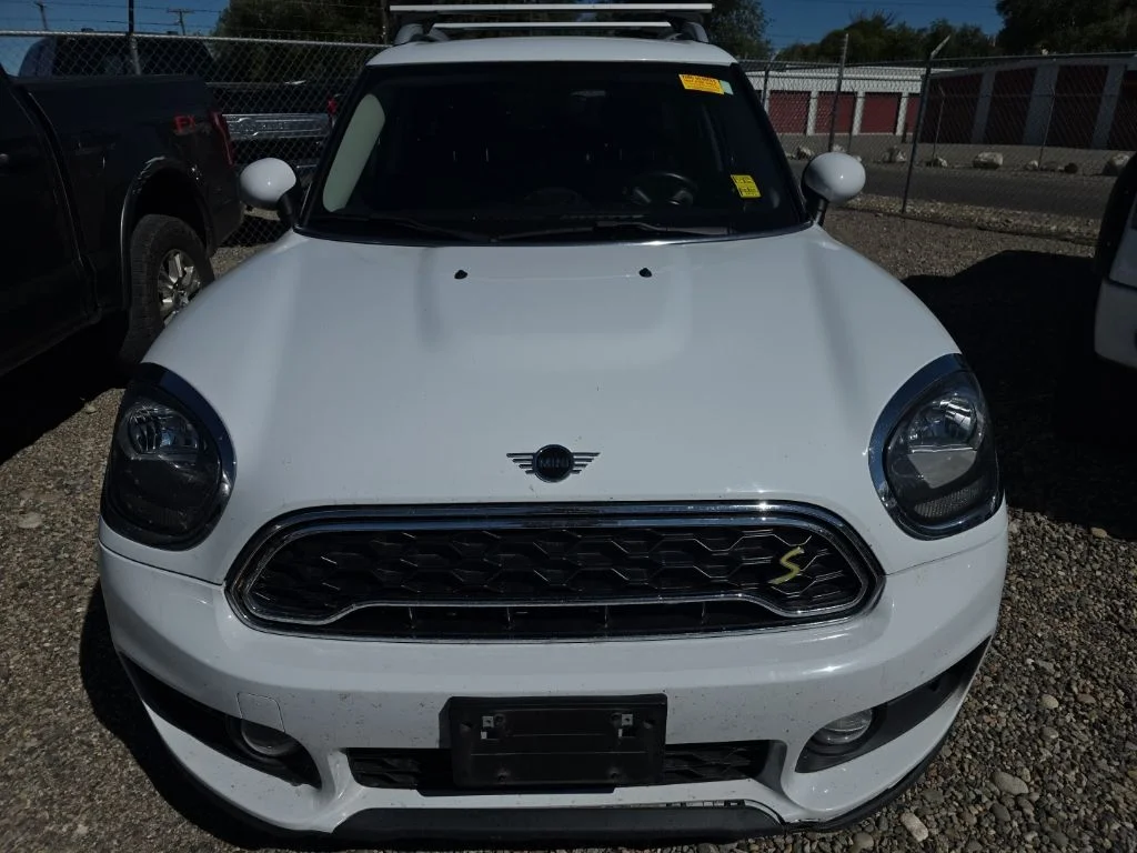 Used 2019 Light White MINI E Countryman image 21